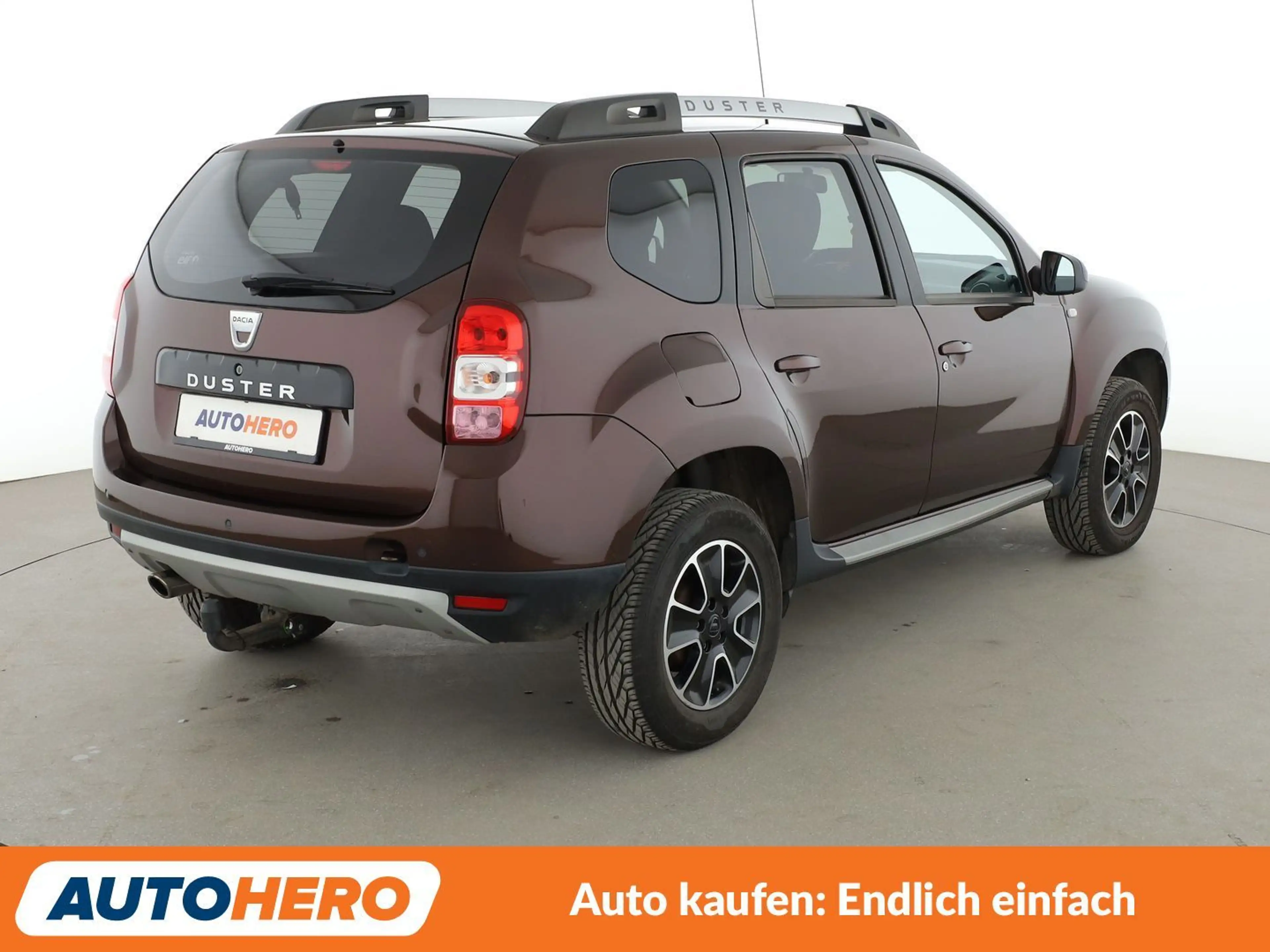 Dacia Duster 1.2 TCe Black Shadow 4x4*NAVI*CAM*PDC*KLIMA* — photo 6