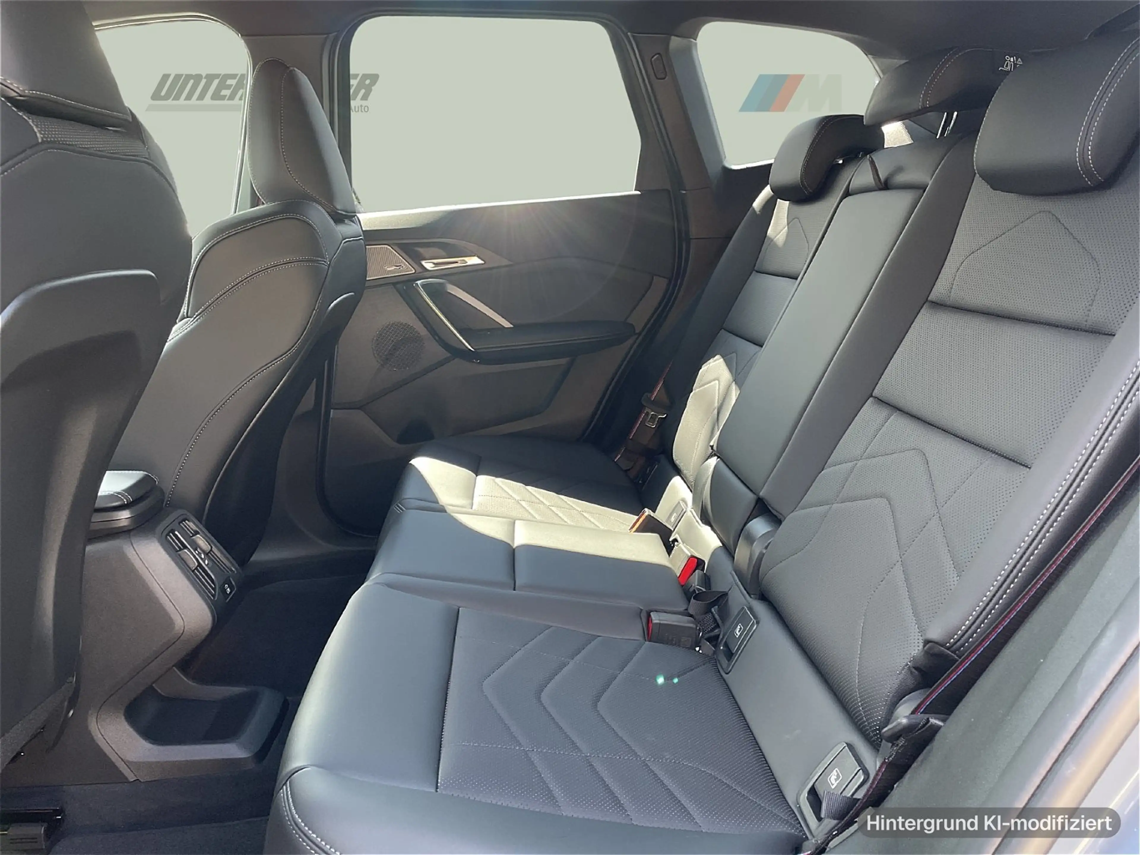 BMW iX1 eDrive20 M Sportpaket Pro // elektr. Sitzverstellu — photo 11
