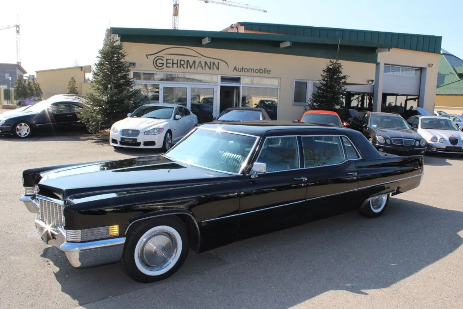 Cadillac Fleetwood 7,7 V8 6,25m Lang*7 Sitzer*Königshaus! Černá - 1