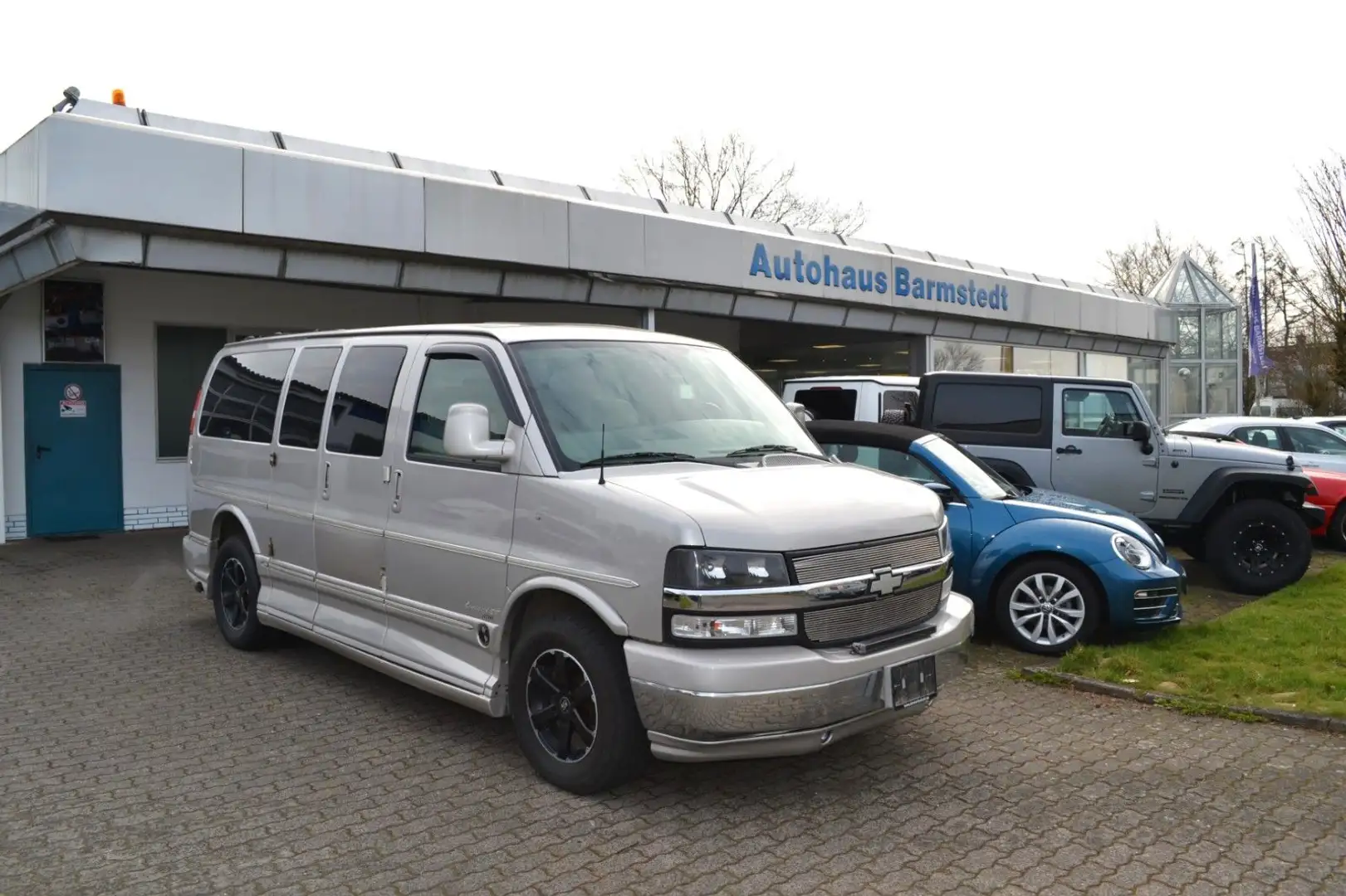 GMC Savana 5,3  4X4 Explorer Limited SE LowTop Argent - 1