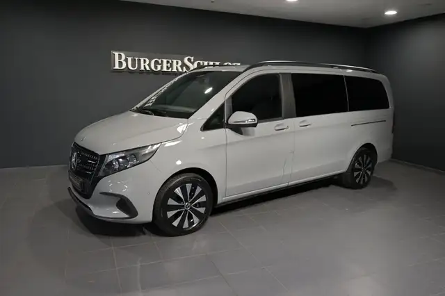 Mercedes-Benz V 220 STYLE Lang 8-Sitze Klima Navi Distronic AHK 2.5t.