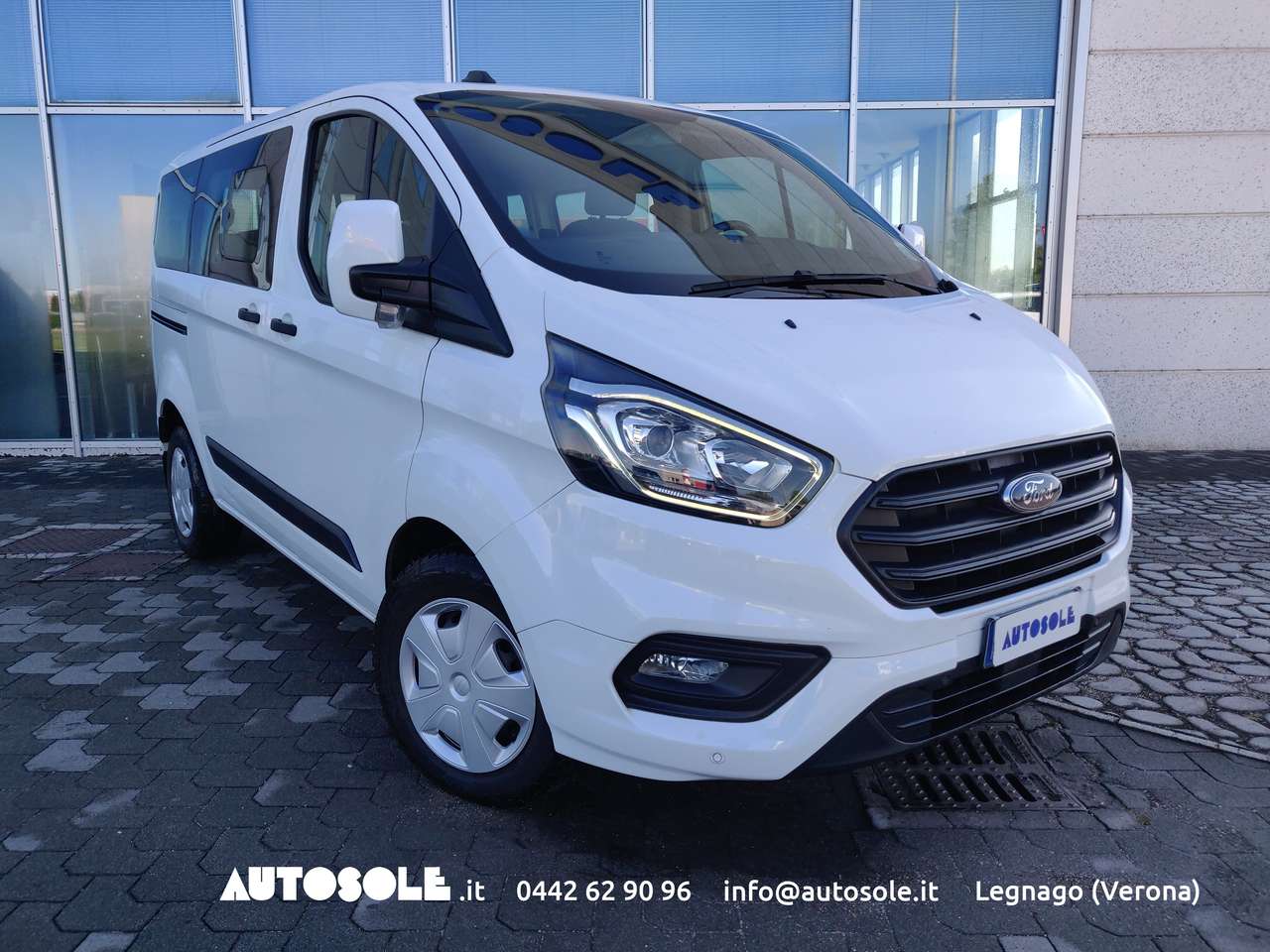 Ford Transit Custom 2.0 Ecoblue Hybrid 9Posti Autovettura