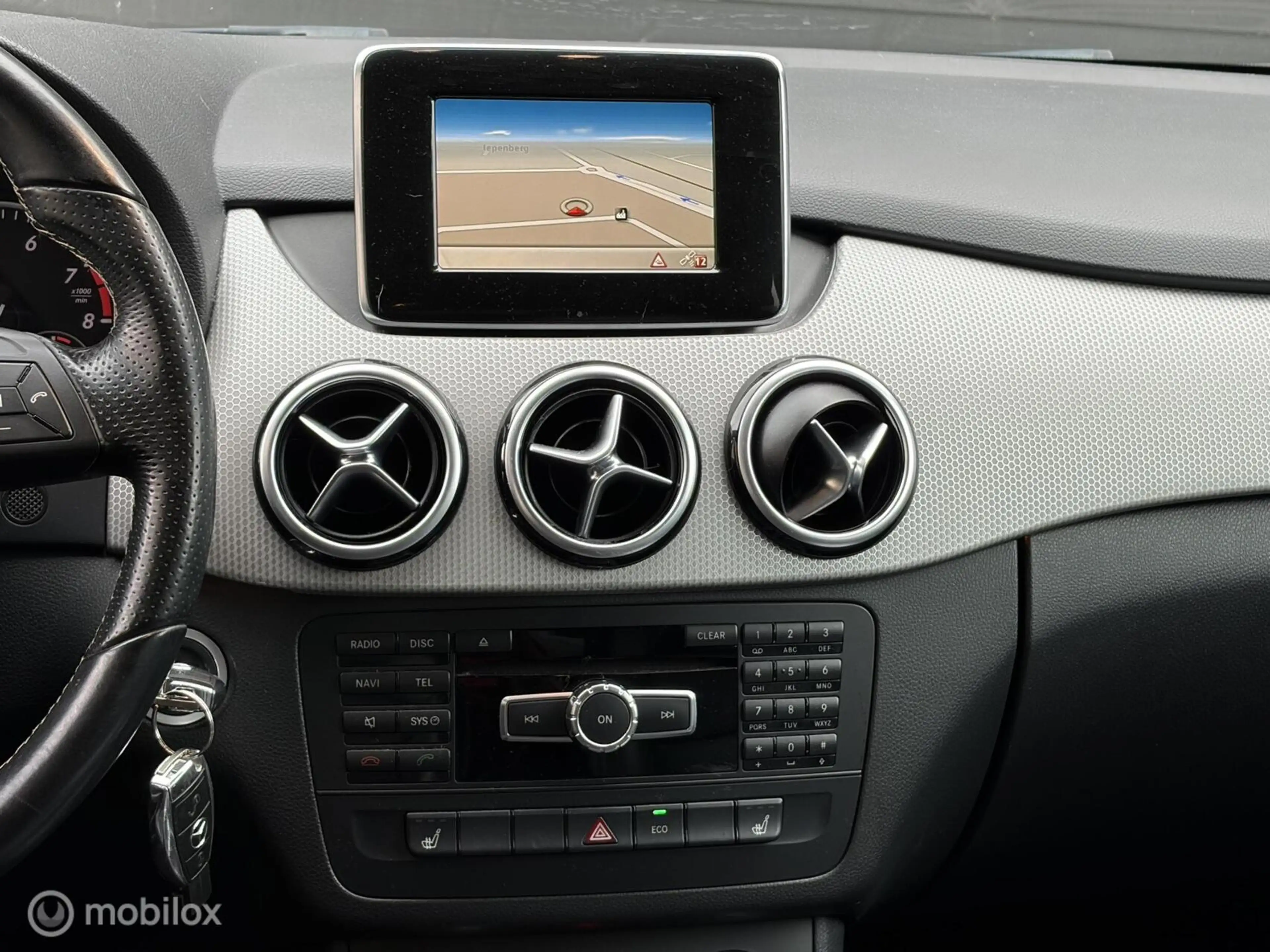 Mercedes-Benz B 180 Ambition FM nav / Leder / Xenon — photo 20