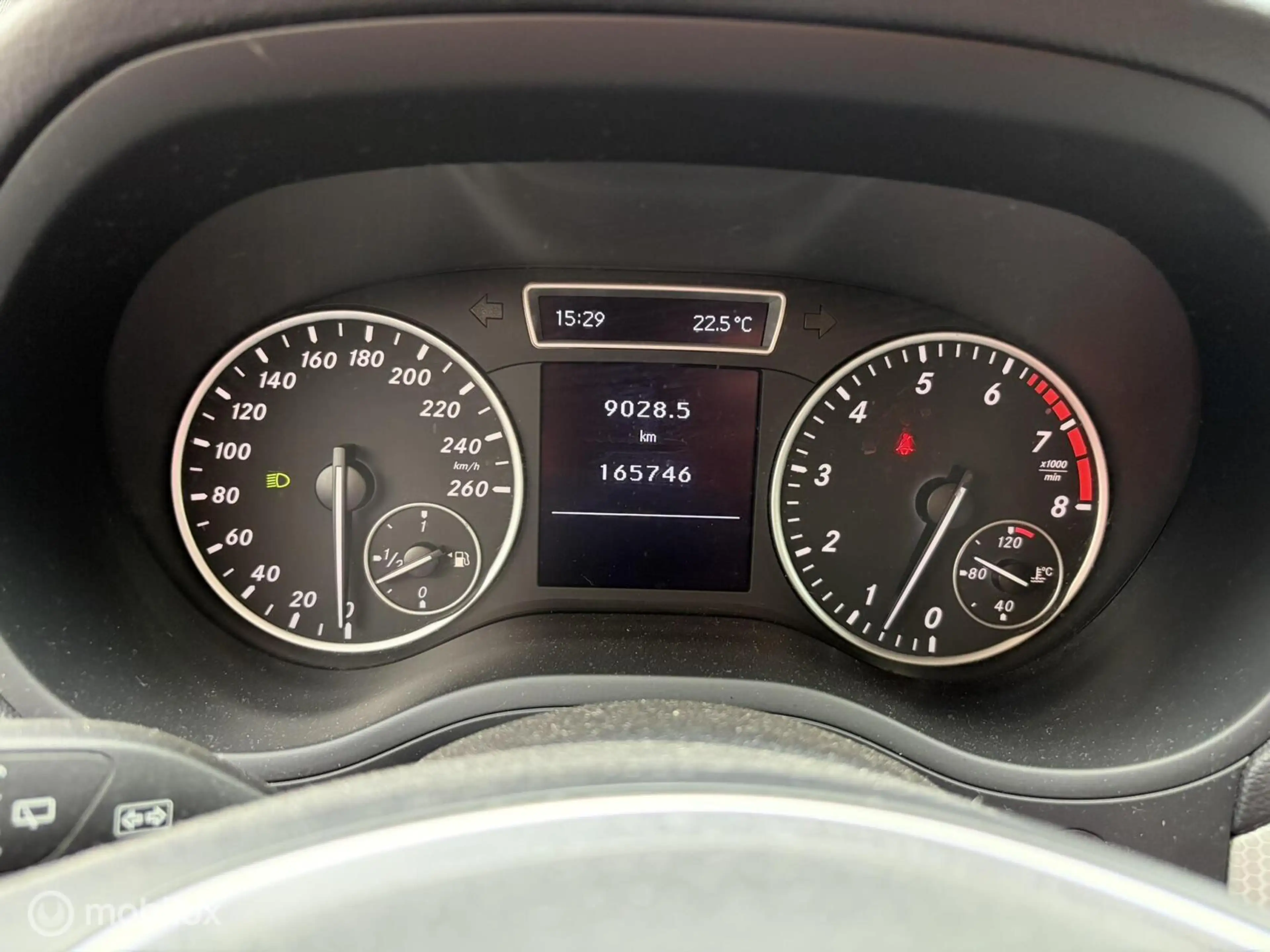 Mercedes-Benz B 180 Ambition FM nav / Leder / Xenon — photo 19