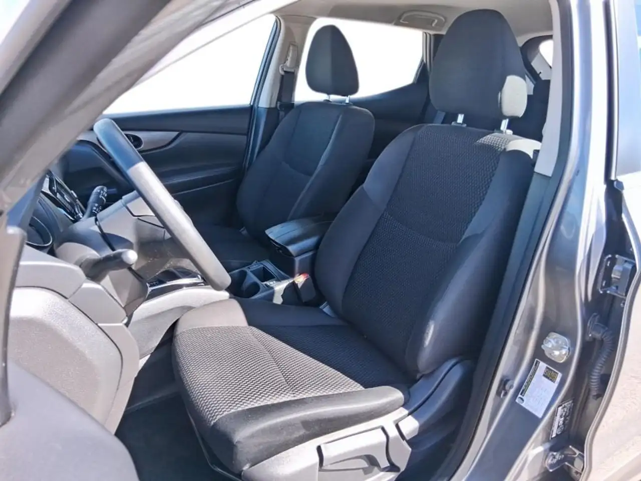 Nissan Qashqai снимка Nissan Qashqai