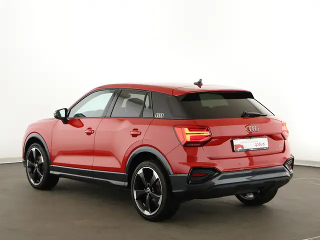 Audi Q2 view 5