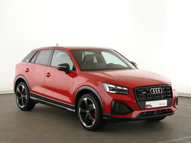 Audi Q2 view 9