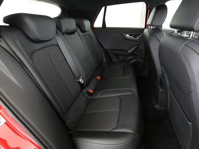 Audi Q2 view 15