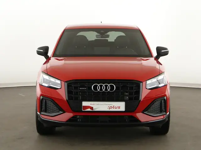 Audi Q2 view 3