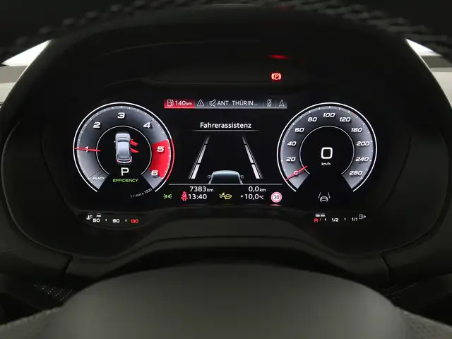 Audi Q2 view 12