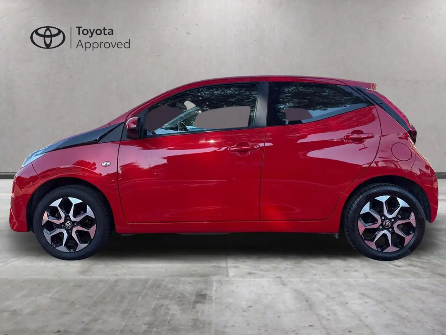 Toyota Aygo Aygo 5p 1.0 x-fun 72cv Rosso - 2