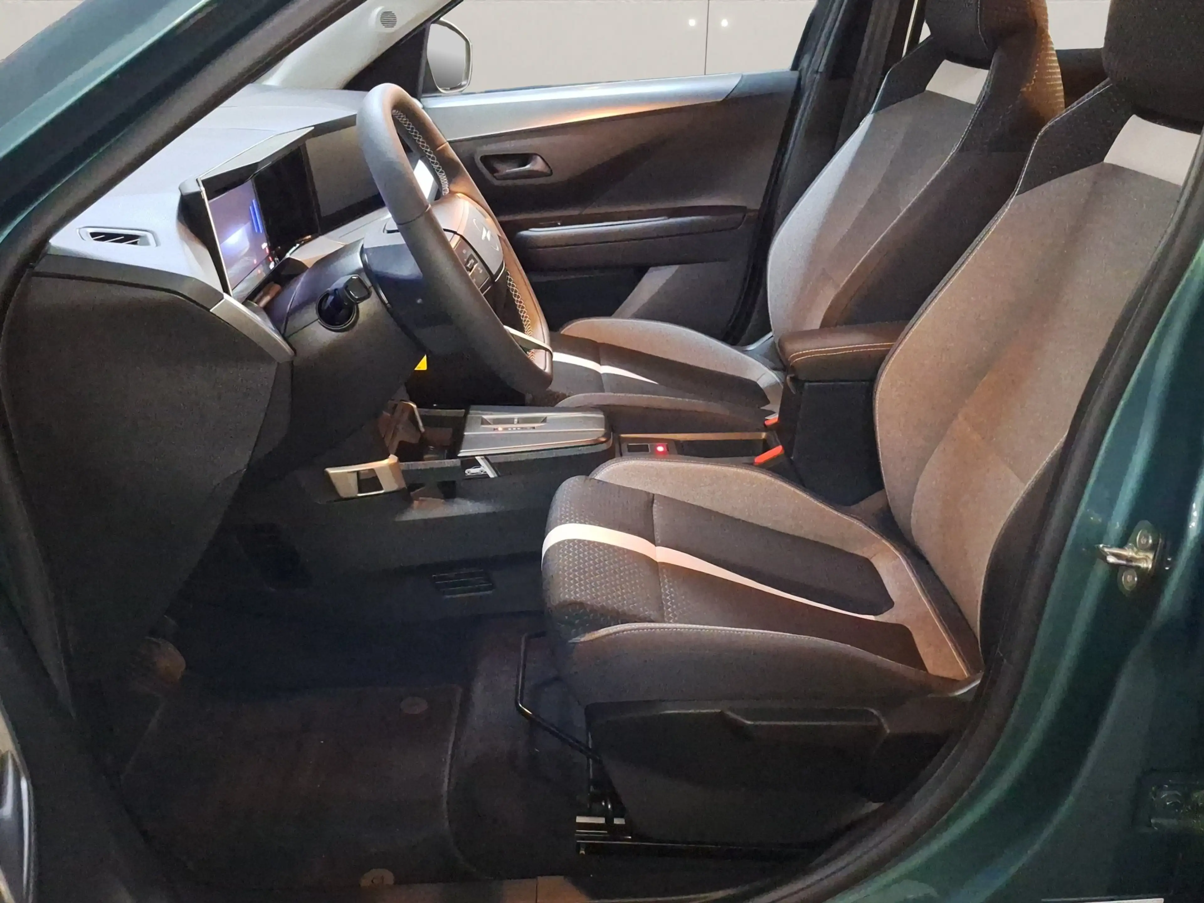 Opel Frontera 1.2 Edition 81 kW LED+Fernlichtass.+PDC — photo 8