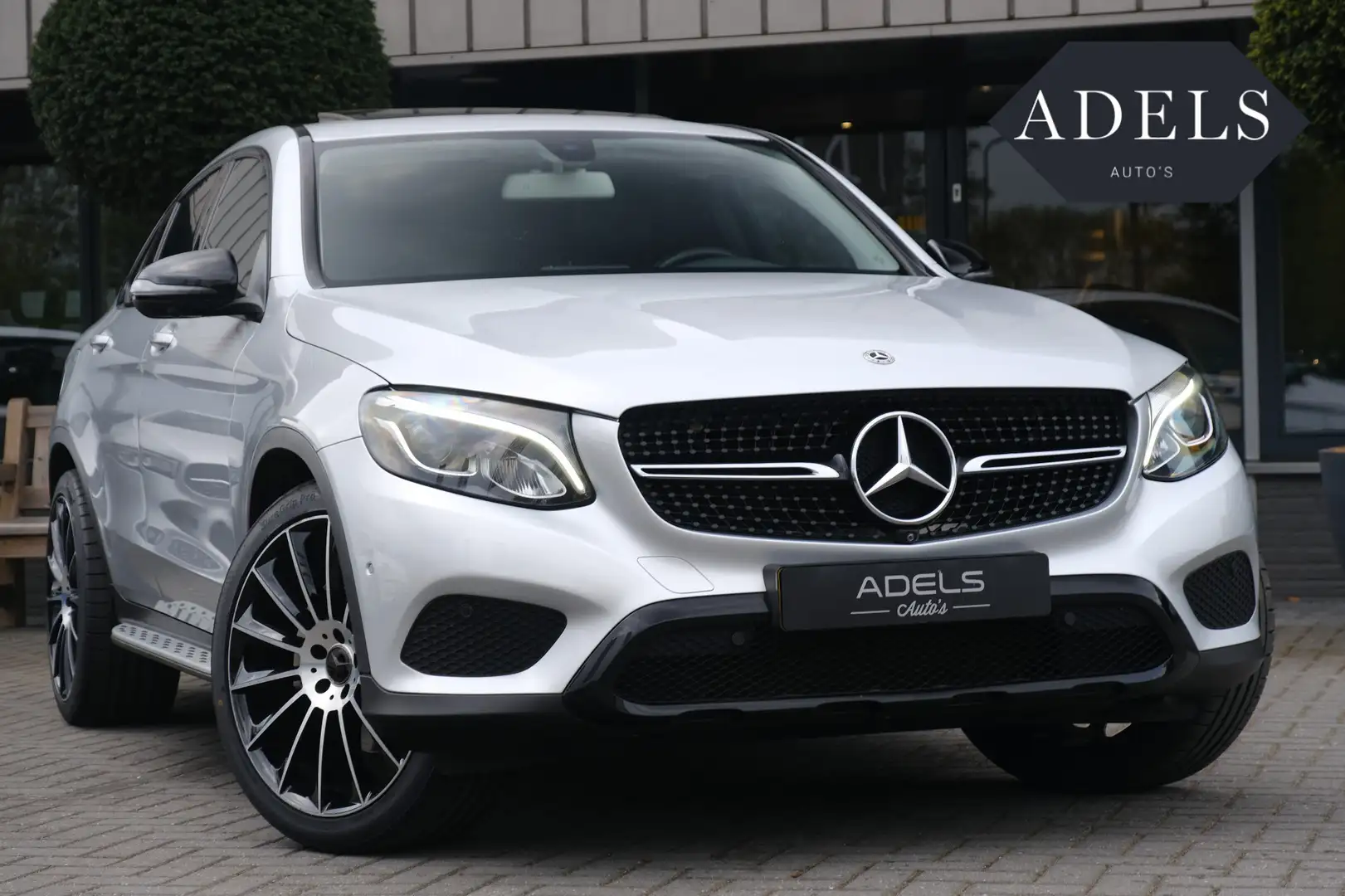 Mercedes-Benz GLC 250 Coupé 4MATIC Prestige Night Pakket Schuifdak Trekh Grijs - 1