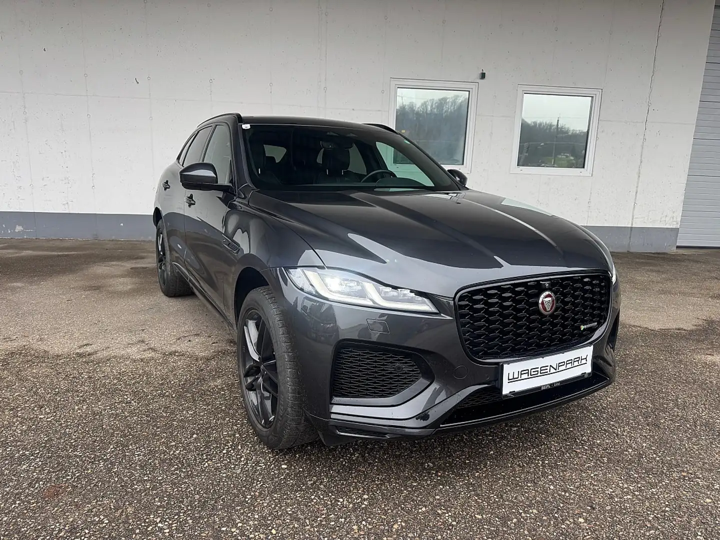 Jaguar F-Pace R-Dynamic S P400e PHEV AWD Aut. Grau - 2
