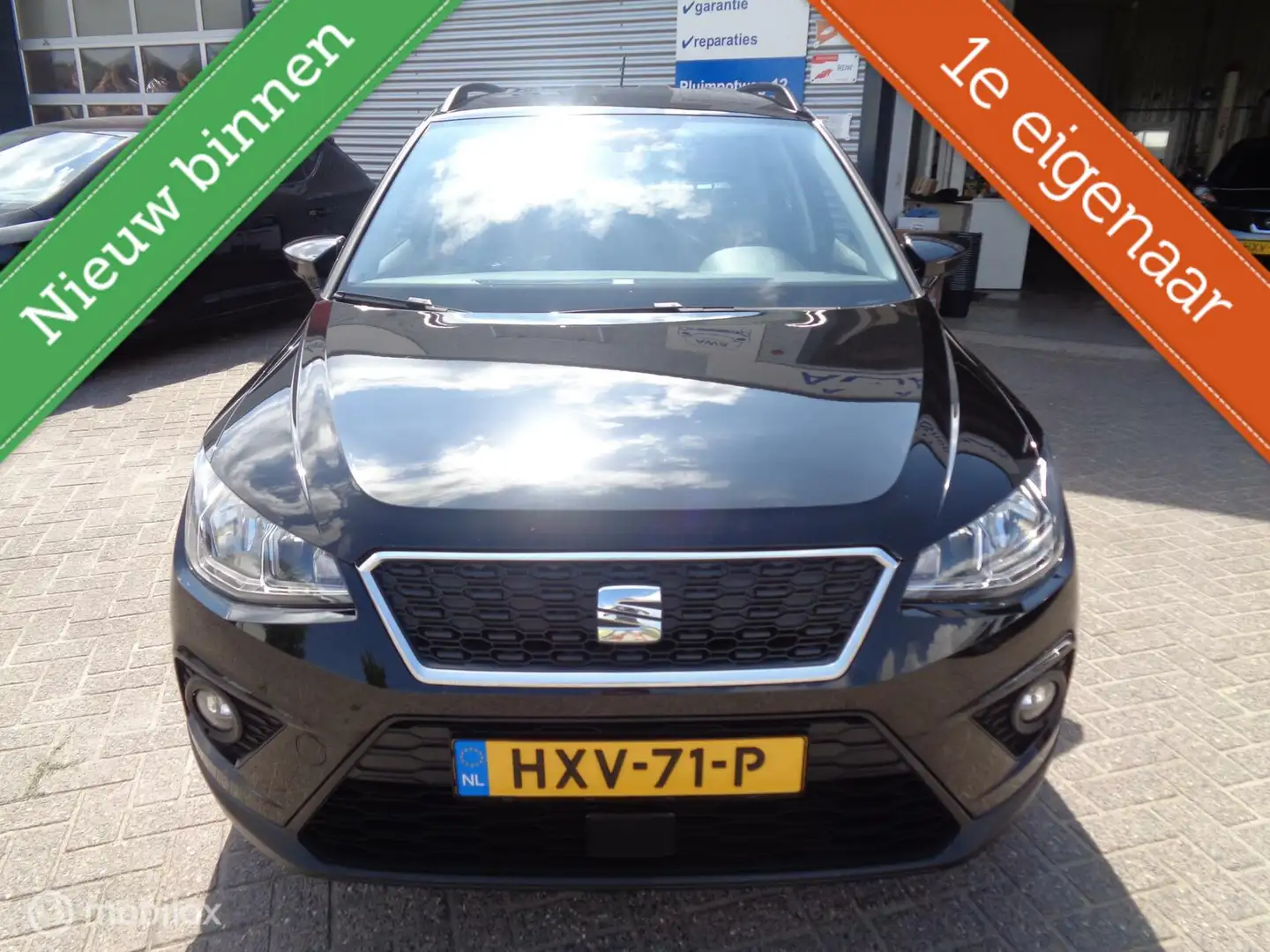 SEAT Arona 1.0 TSI Style Business/Airco/ECC/Lm velgen/1st eig Zwart - 2