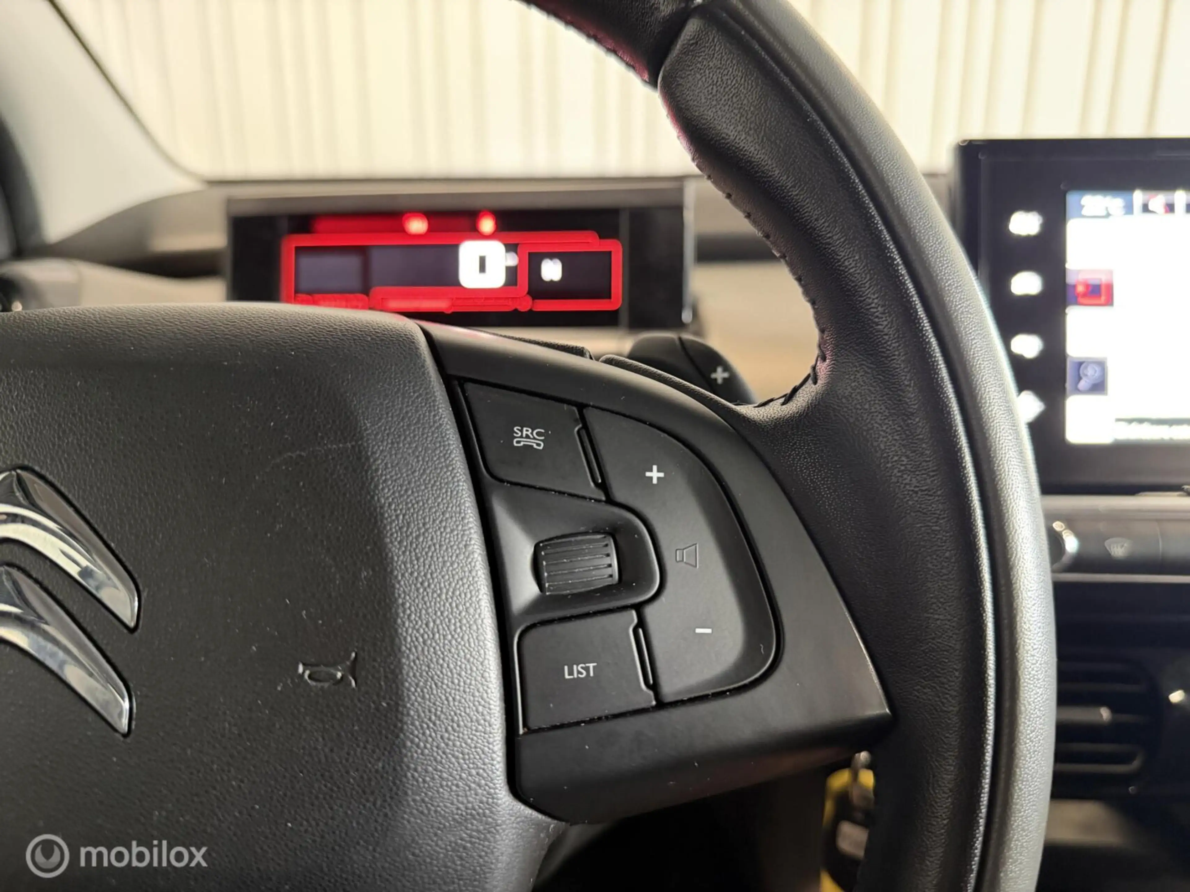 Citroen C4 Cactus 1.2 PureTech Business — photo 12