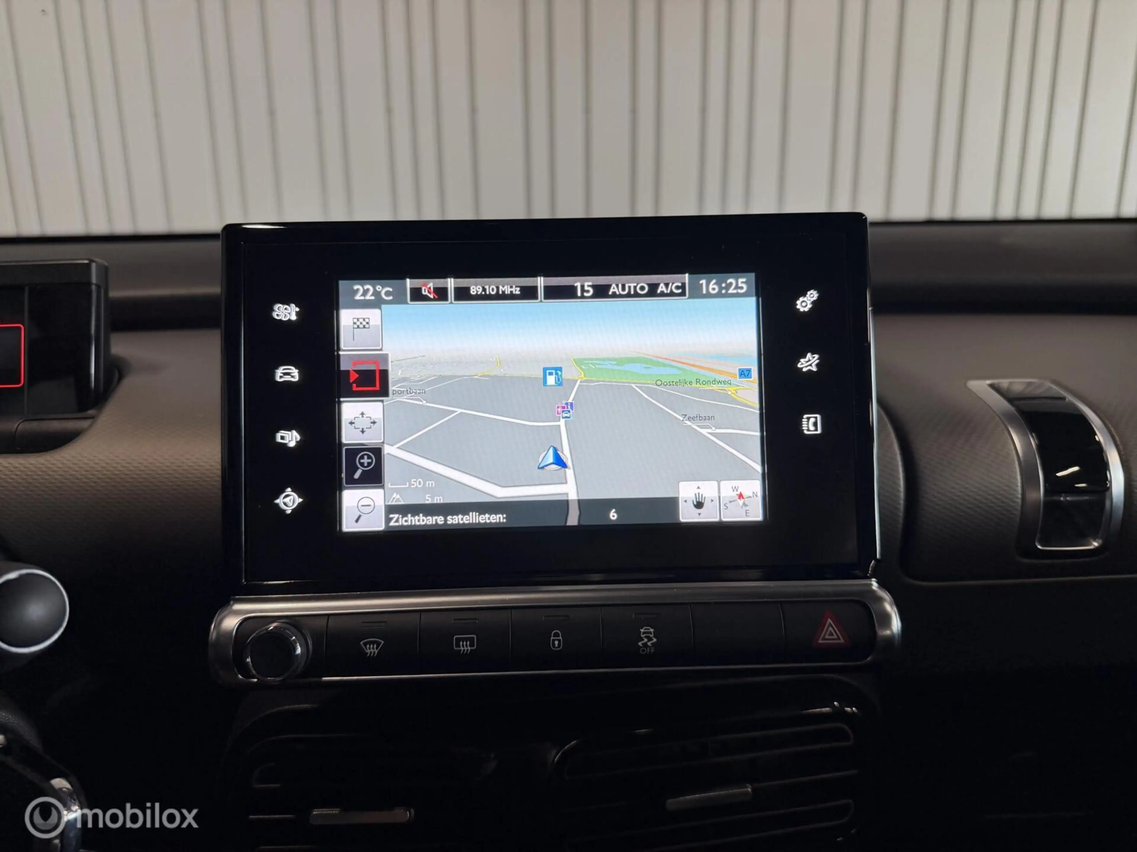 Citroen C4 Cactus 1.2 PureTech Business — photo 13