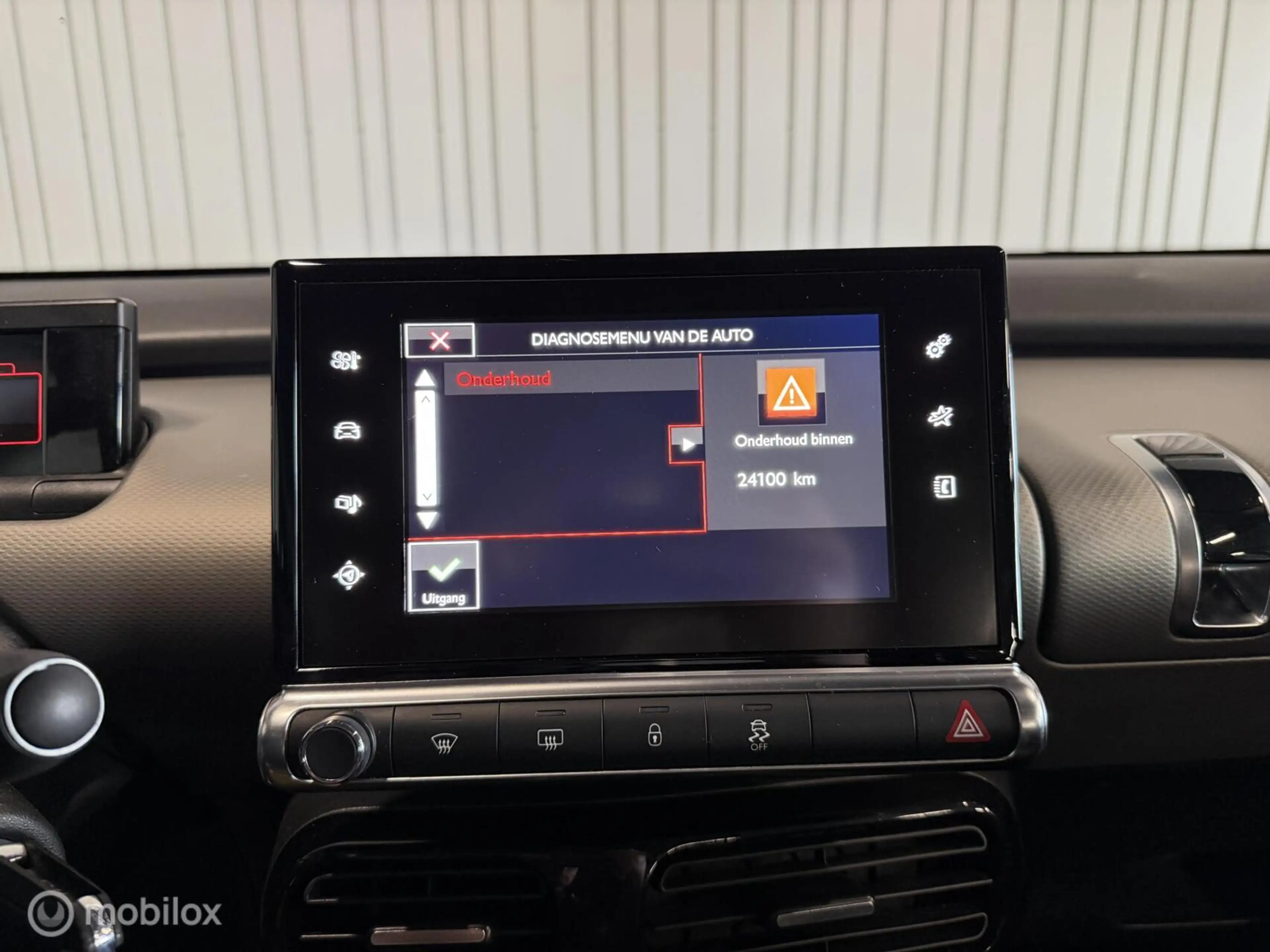 Citroen C4 Cactus 1.2 PureTech Business — photo 14