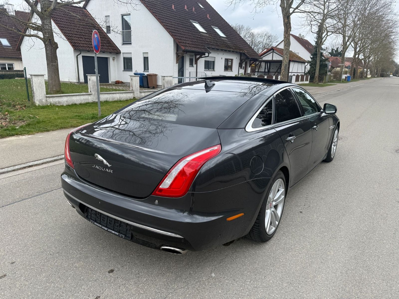 Jaguar XJ Portfolio Vollausstattung 1.Hand — photo 14