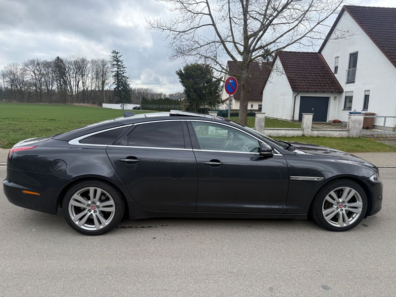 Jaguar XJ Portfolio Vollausstattung 1.Hand — photo 10