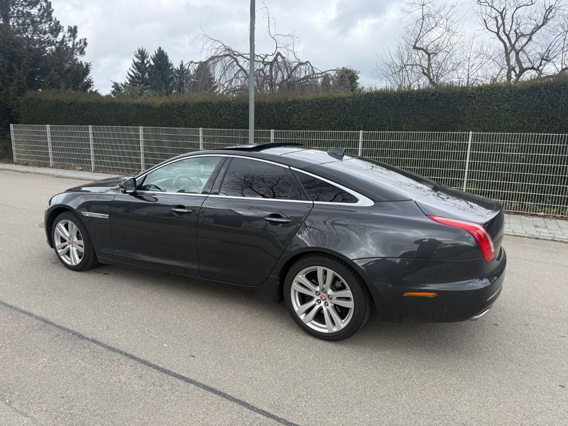 Jaguar XJ Portfolio Vollausstattung 1.Hand — photo 12