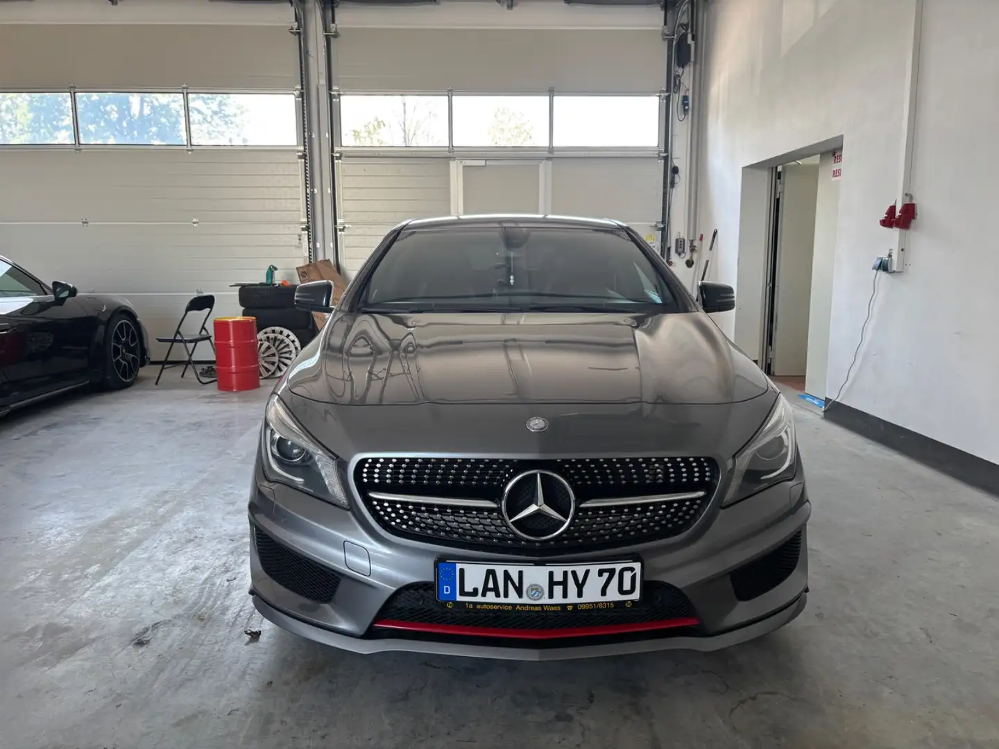 Mercedes-Benz CLA 250 AMG Line *NAVI *BiXenon *Tempo BiXenon LM Sport PD Grau - 2
