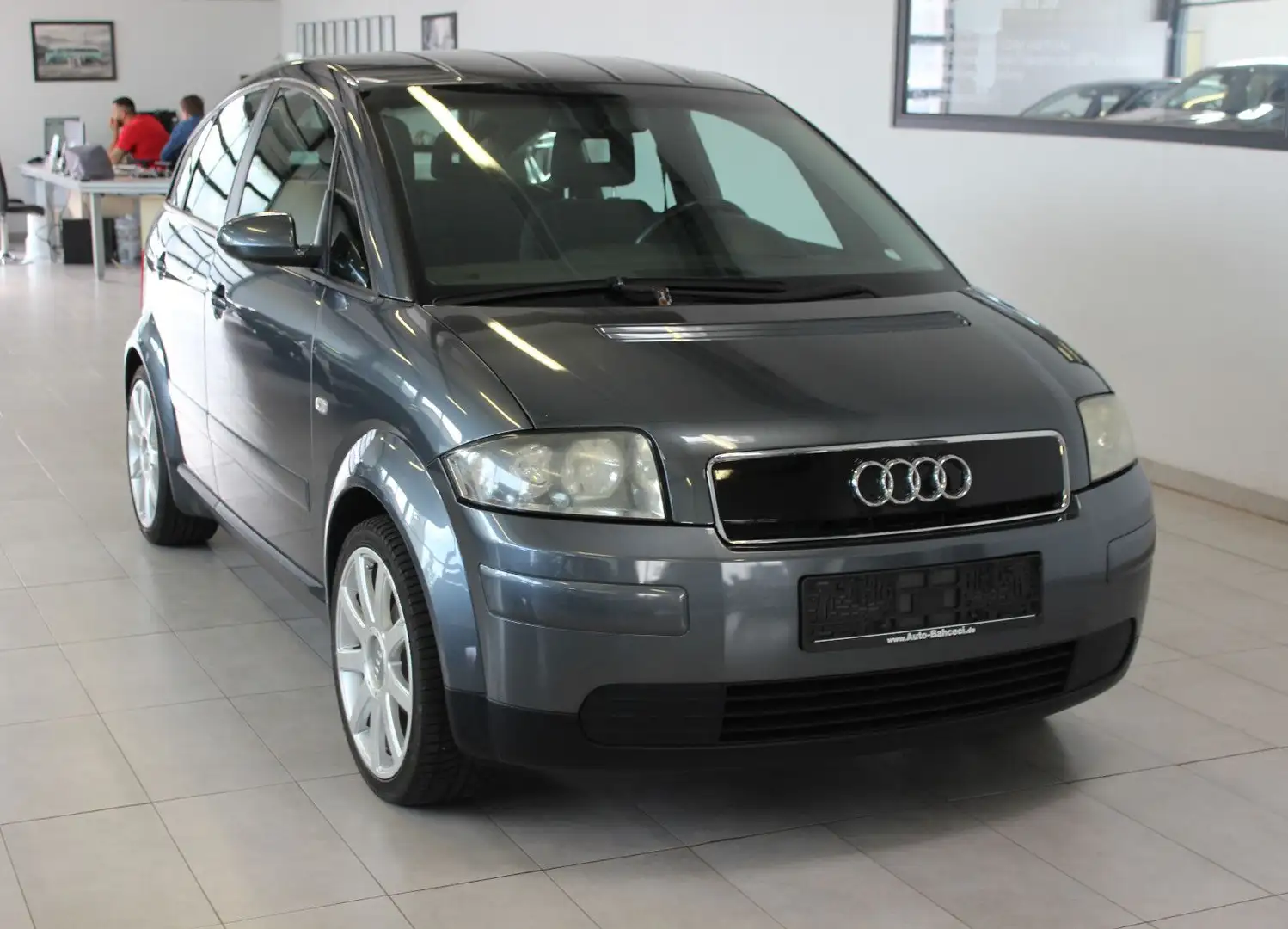 Audi A2 1.4*Klima*Sitzheizung*8-Fach Bereift* Gris - 1