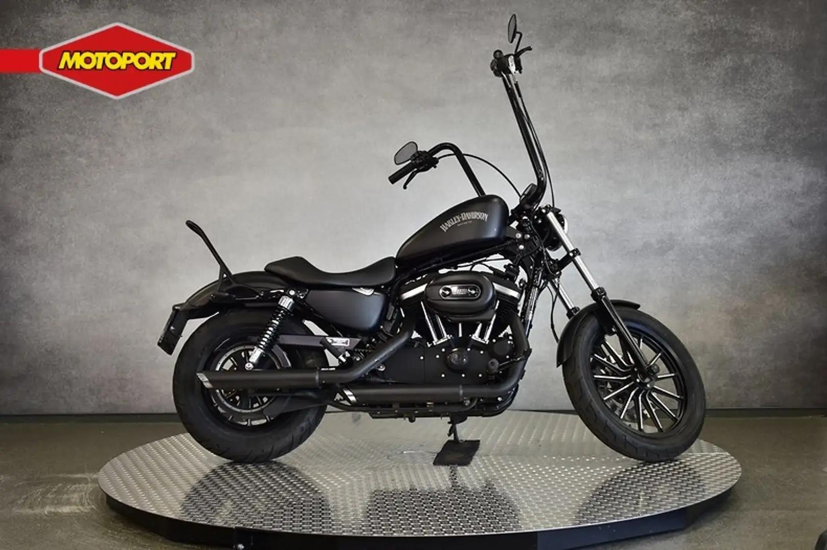 Harley-Davidson XL 883 IRON Чорний - 1