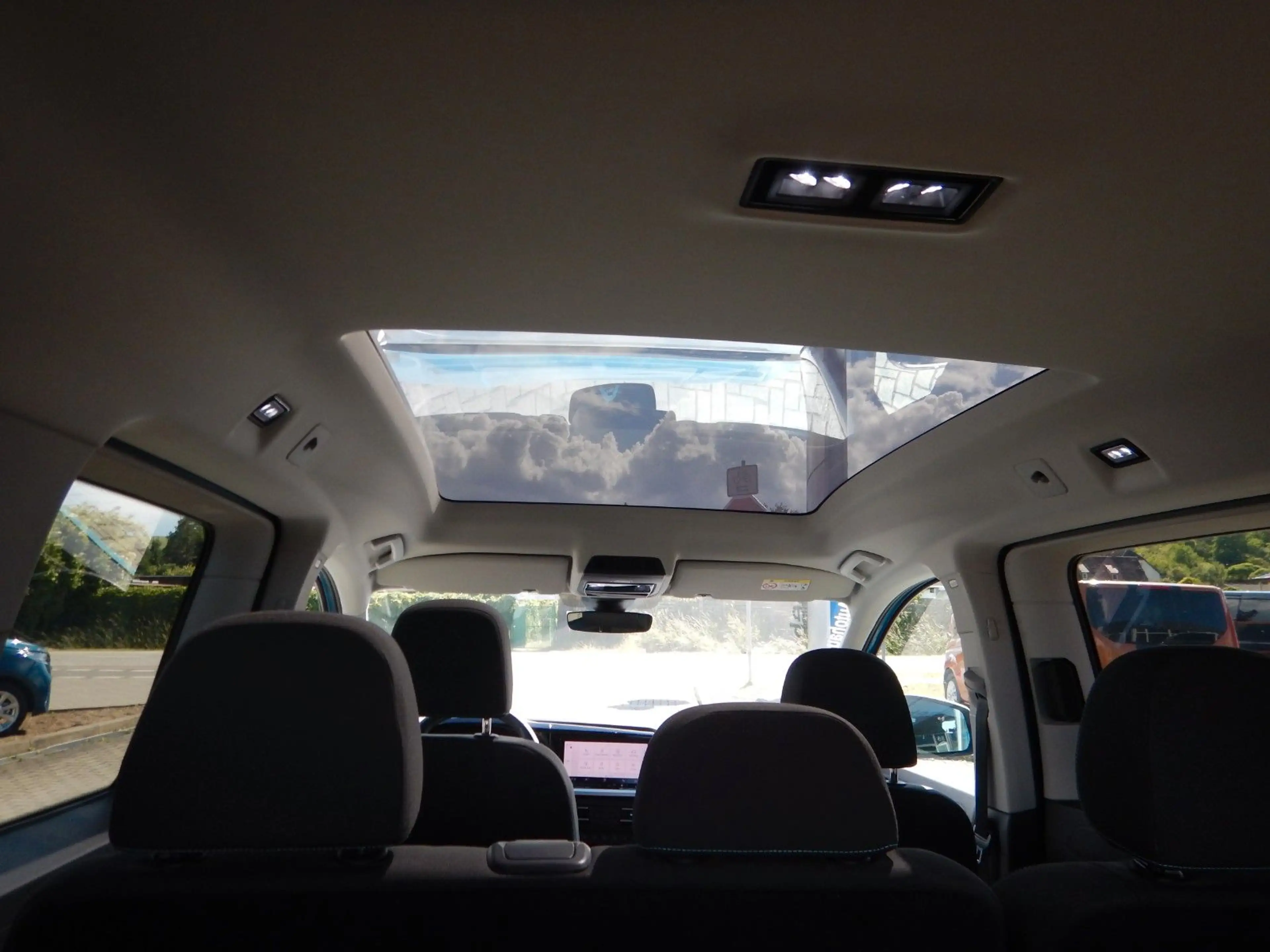 Ford Grand Tourneo Connect Active Navi Kamera AHK — photo 9