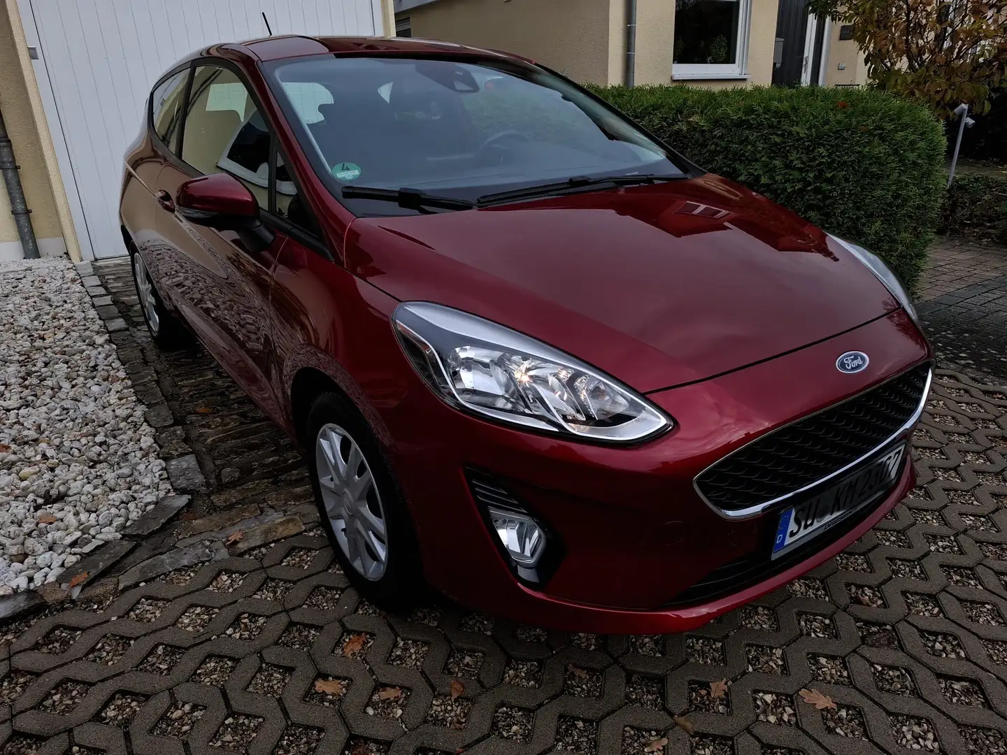 Ford Fiesta 1.1 COOL&CONNECT Rot - 1