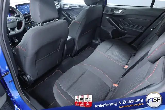 Ford Focus view 17