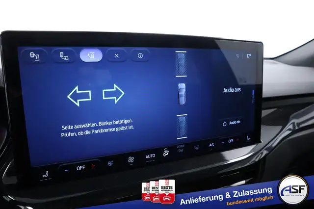 Ford Focus view 26