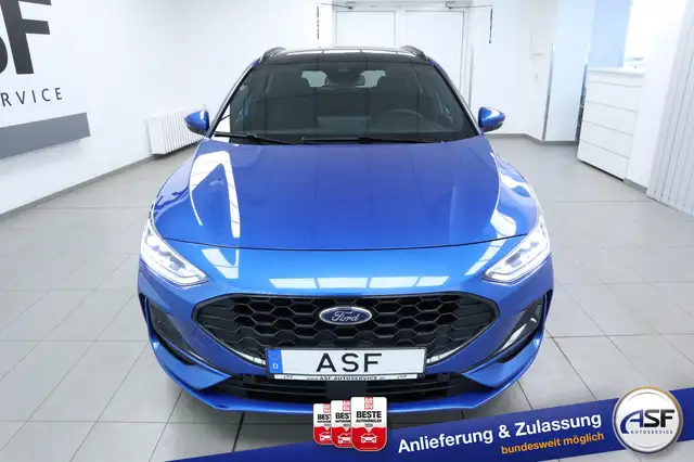 Ford Focus view 3