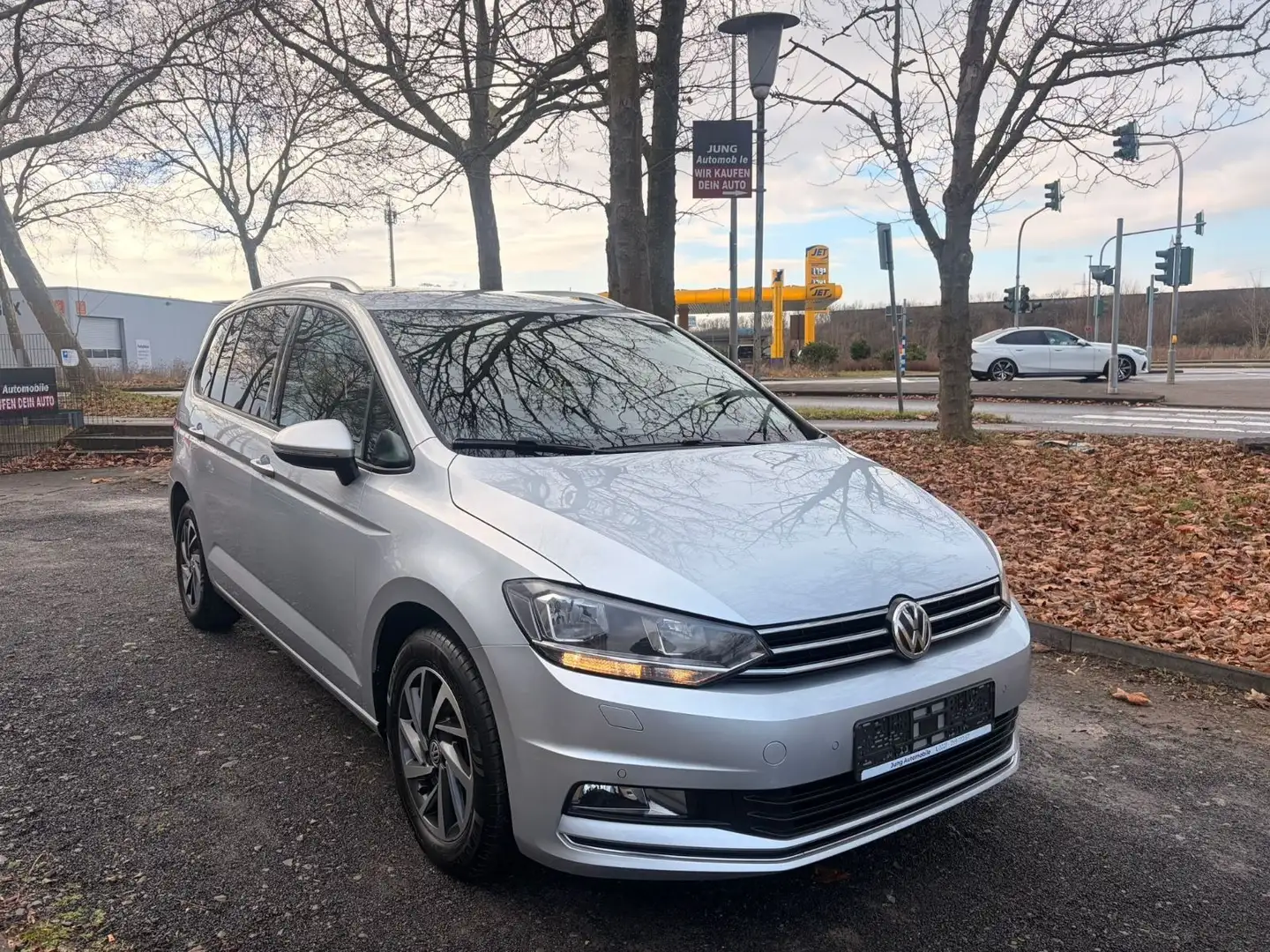 Volkswagen Touran Sound BMT/Start-Stopp/Navi / Tempomat/EU6 Silber - 1