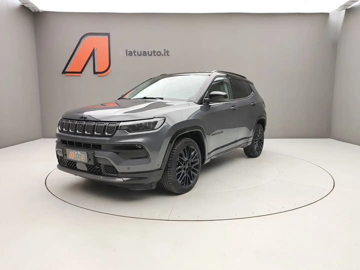 Jeep Compass 1.6 MJT 130CV S Schwarz - 1