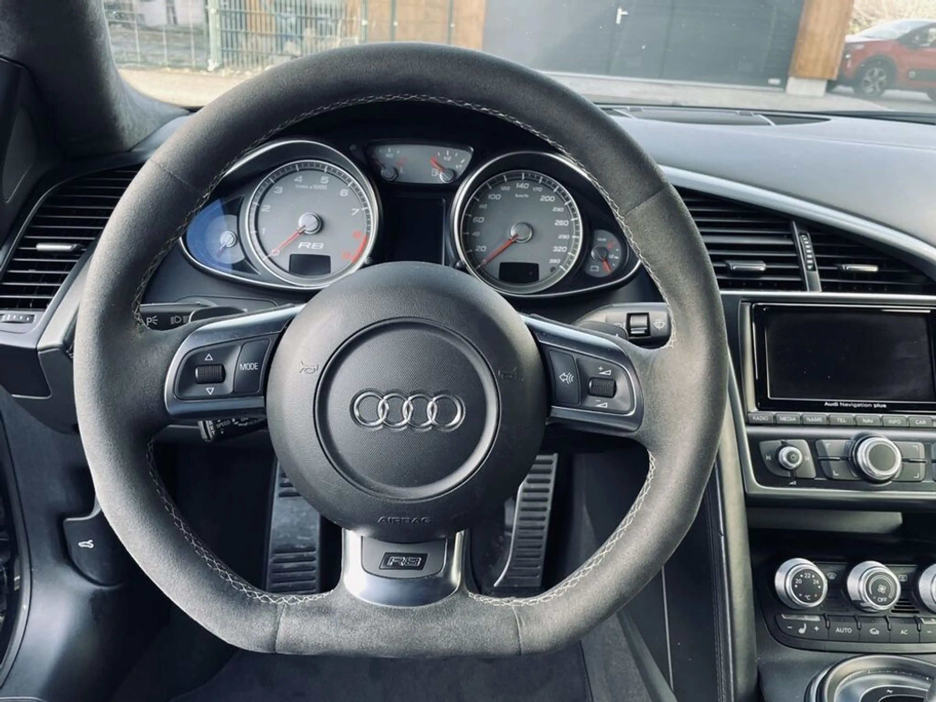 Audi R8 4.2 FSI quattro R troni - Tuning in Perfektion — photo 11