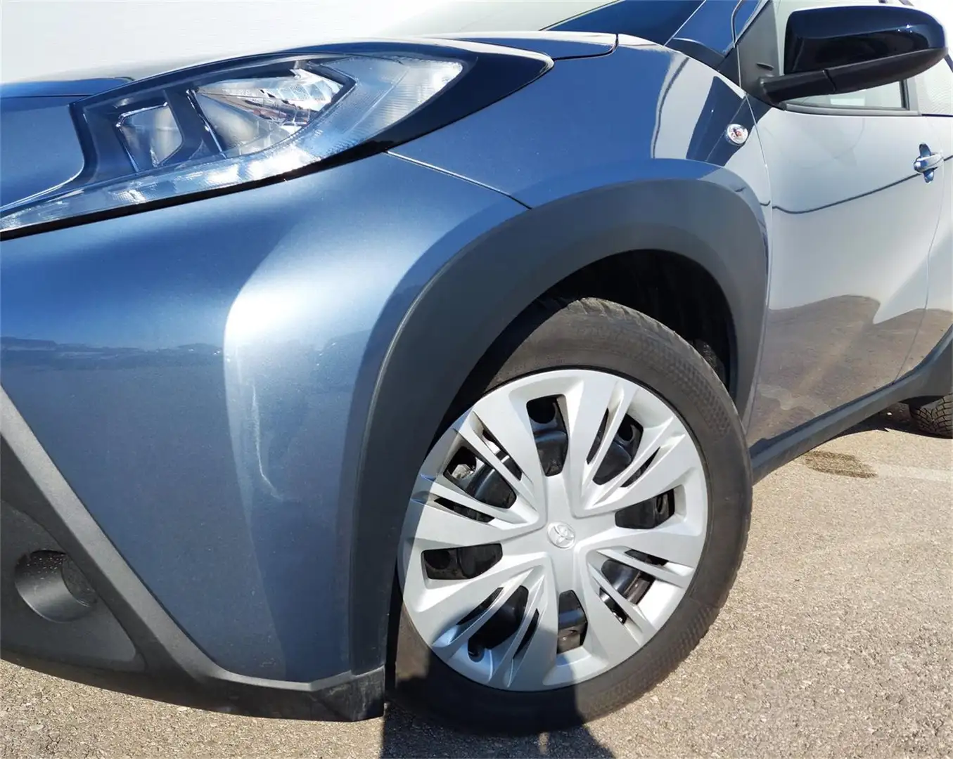 Toyota Aygo X AYGO X 1,0 l Play Blu/Azzurro - 2