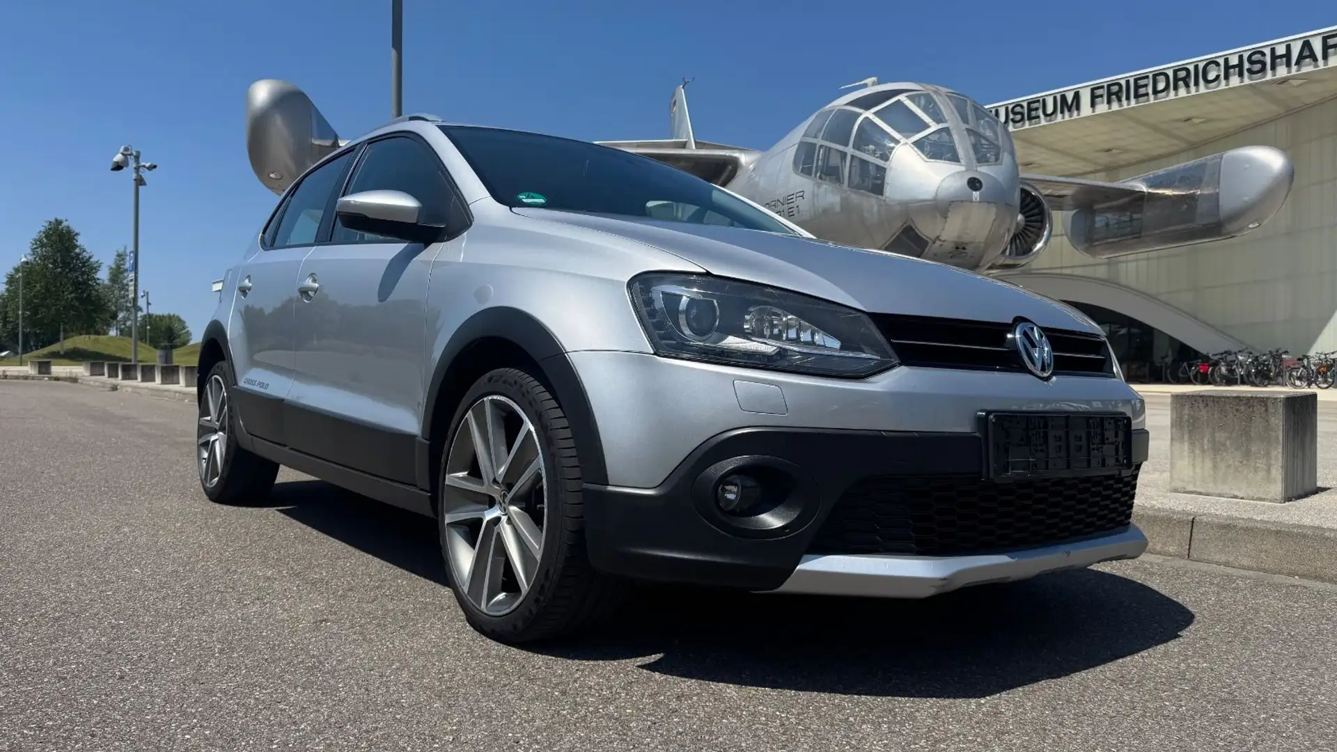 Volkswagen Polo V CrossPolo Silber - 1