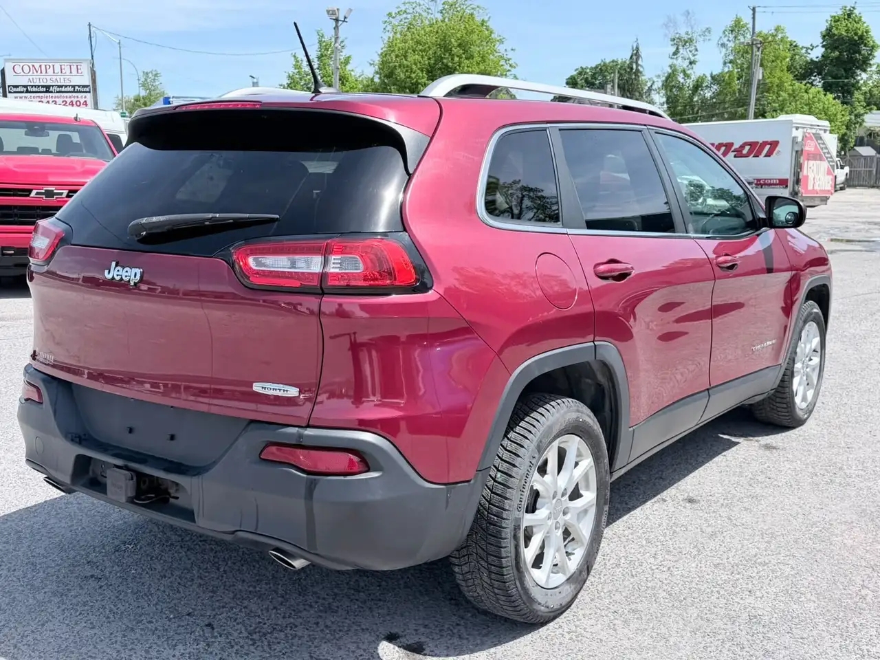 Jeep Cherokee снимка Jeep Cherokee
