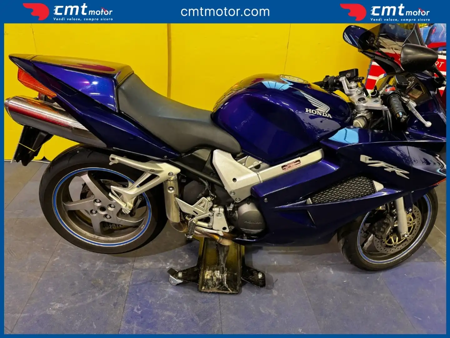 Honda VFR 800 - 1