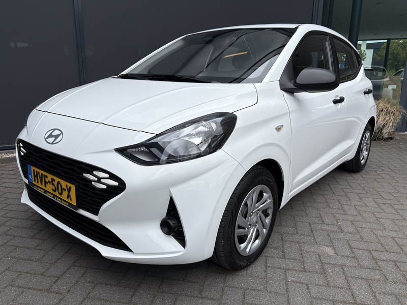 Hyundai i10 1.0 Comfort Achteruitrijcamera - Airco - Navigatie — photo 2