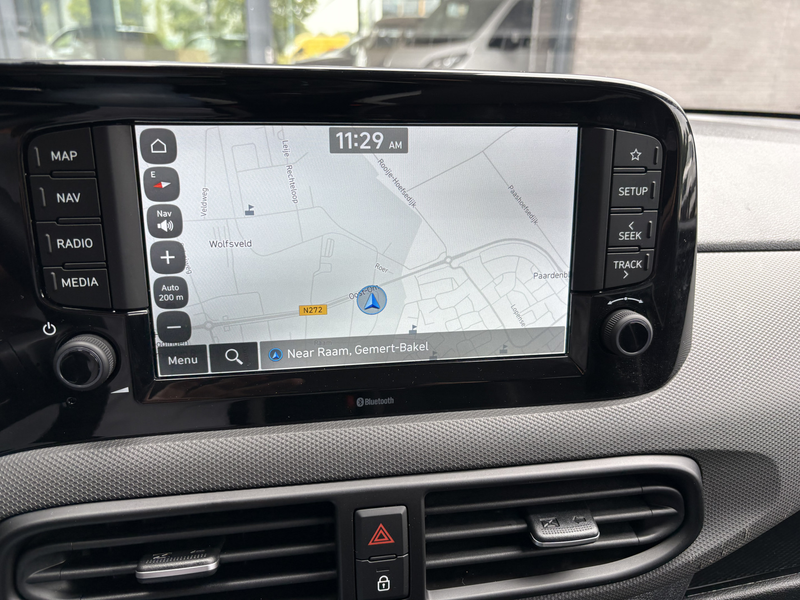 Hyundai i10 1.0 Comfort Achteruitrijcamera - Airco - Navigatie — photo 11