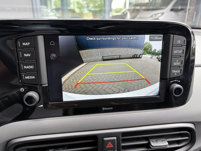 Hyundai i10 1.0 Comfort Achteruitrijcamera - Airco - Navigatie — photo 12