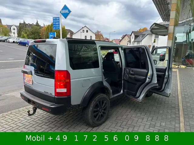 Land Rover Discovery view 7
