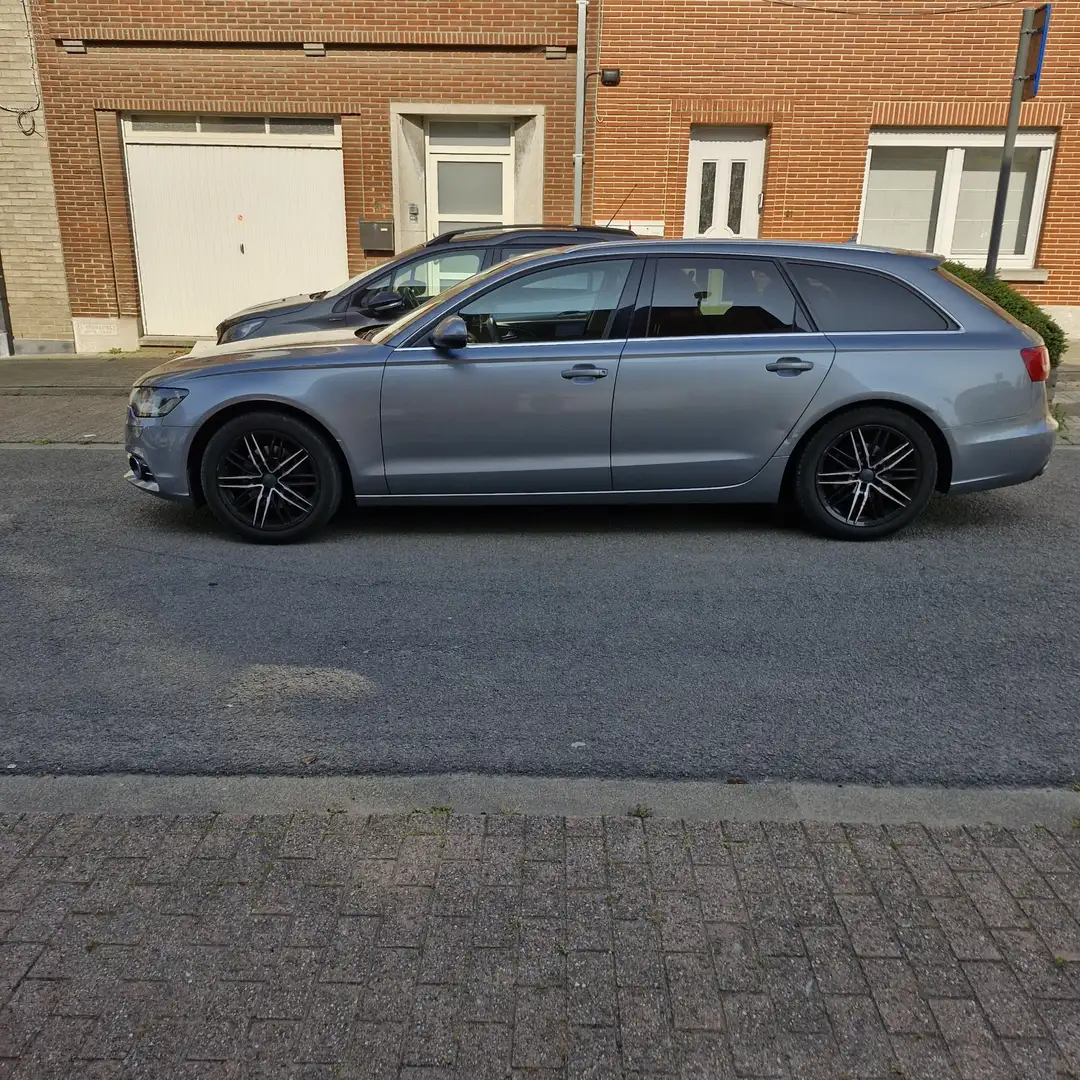 Audi A6 Avant 2.l TDI Gris - 1