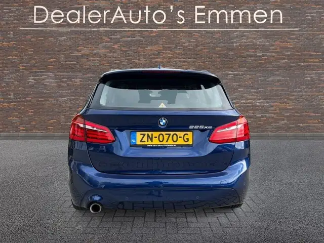 BMW 2 Series view 12