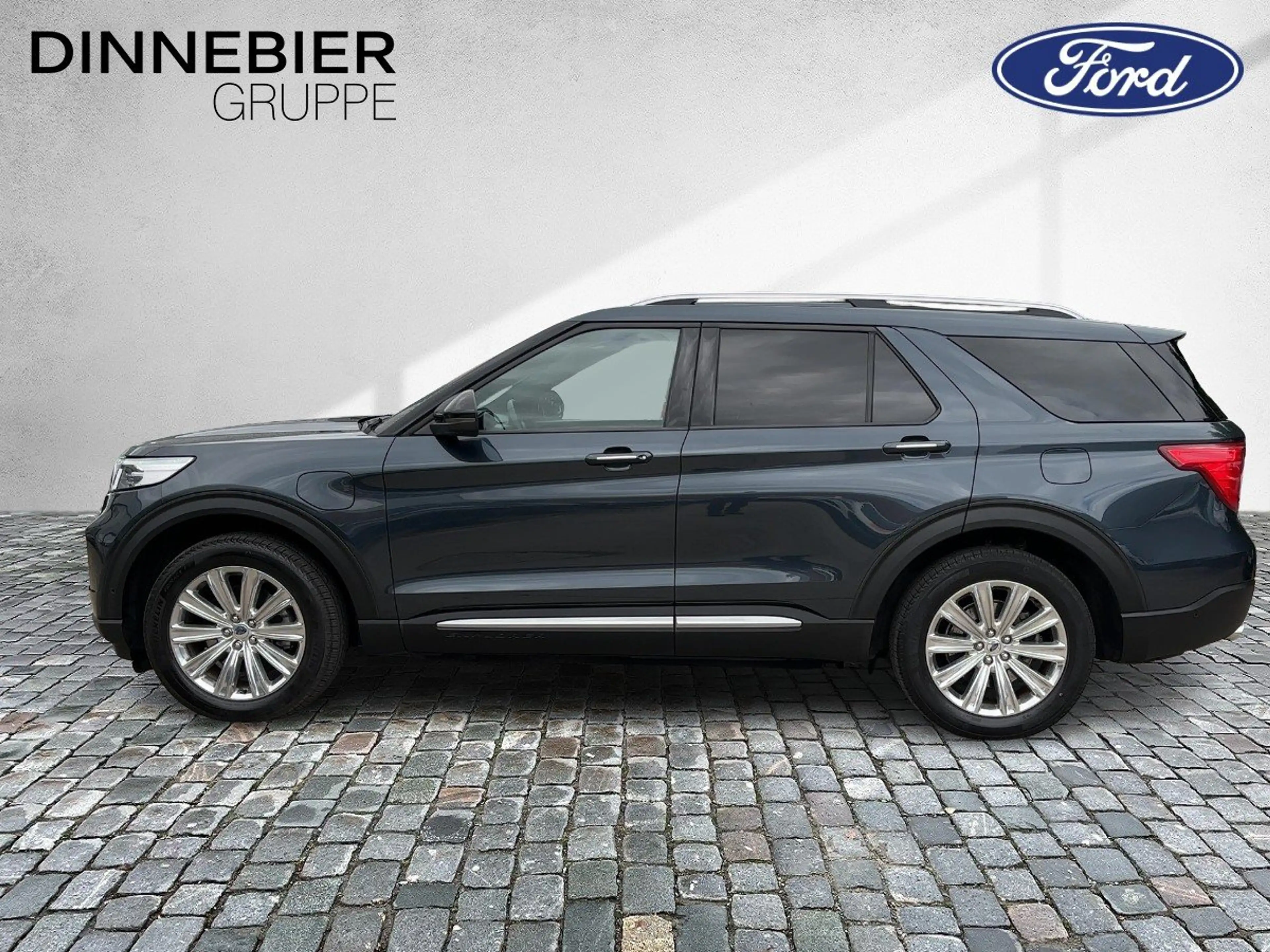 Ford Explorer Platinum PHEV Leder+AHK+Glasdach+LED+Navi ACC CAM — photo 3