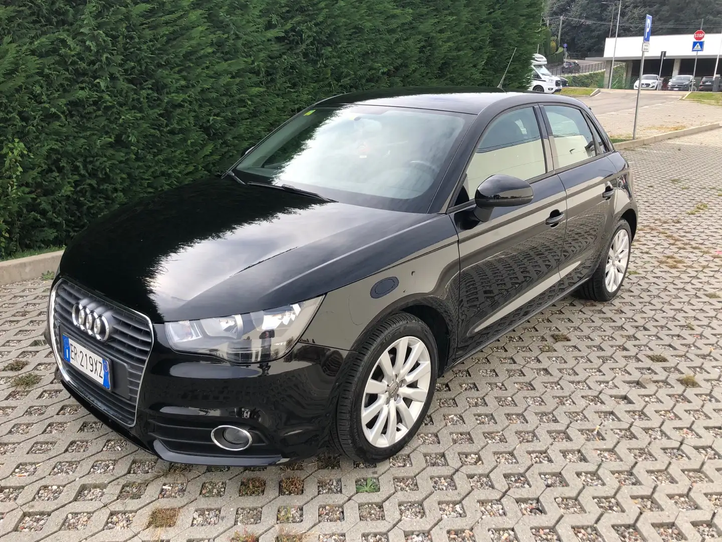 Audi A1 A1 1.6 TDI Stronic S line edition plus - 2