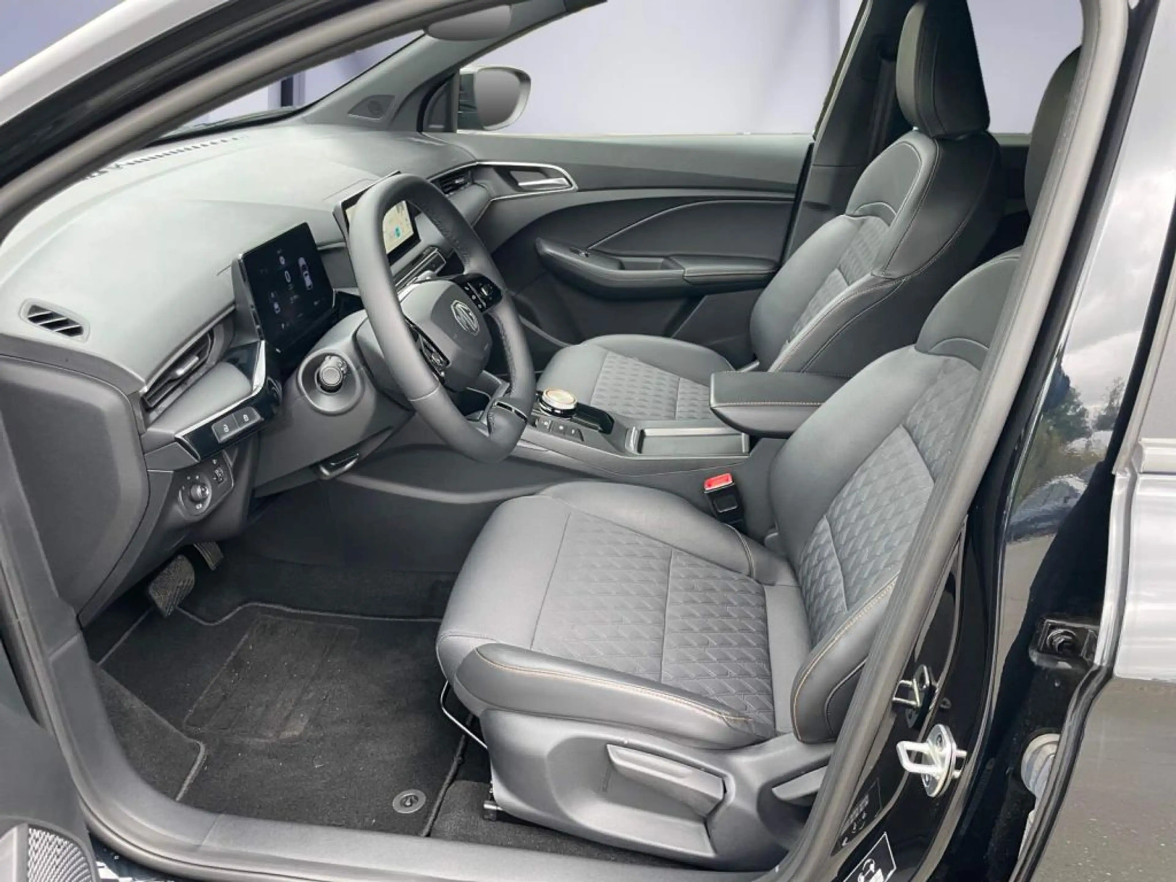 MG MG3 3 Hybrid+ Luxury — photo 8