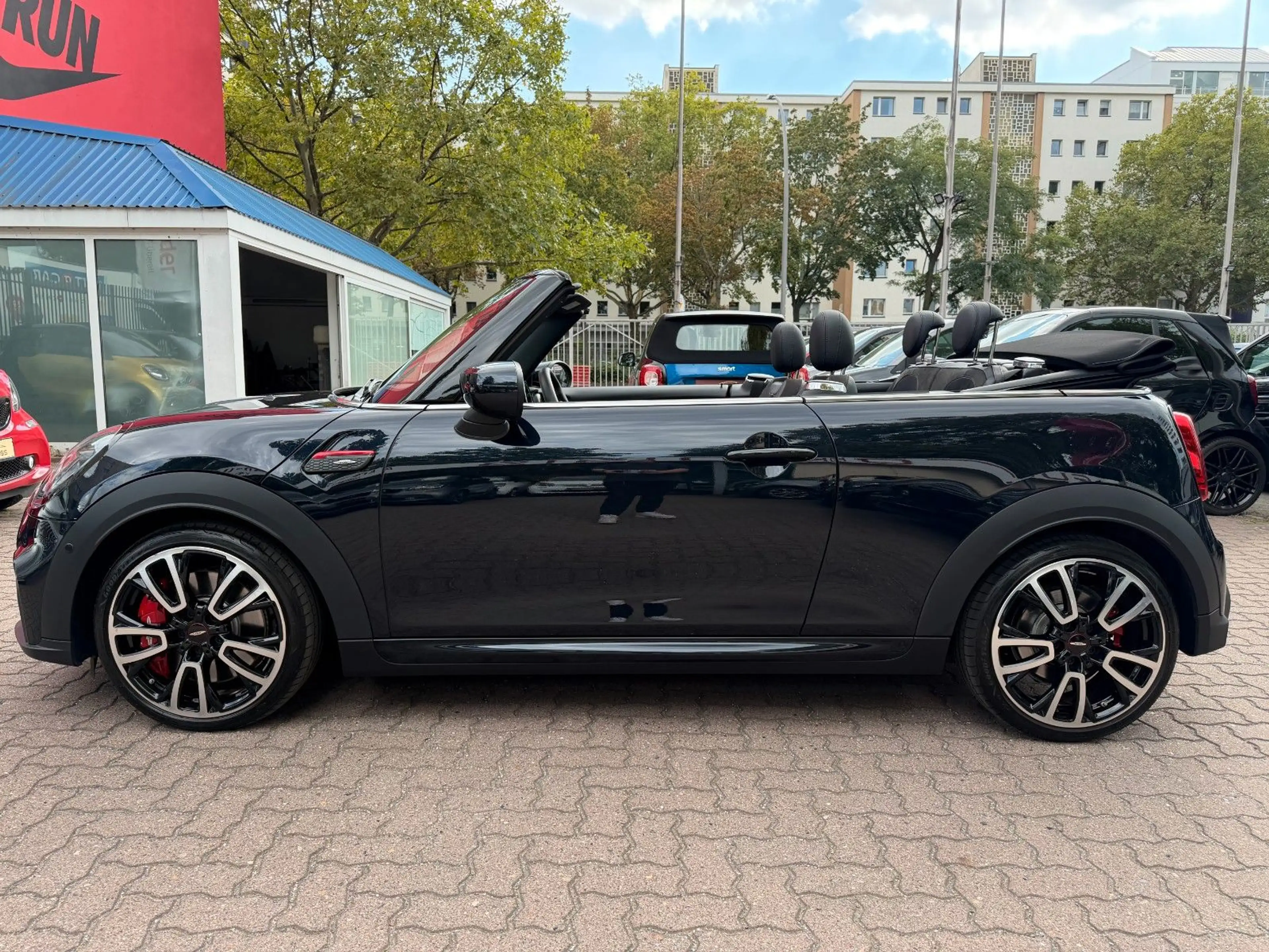 MINI John Cooper Works JohnCooperWorks Trim Cabrio*LEDER*HuD*H/K*KAM — photo 2